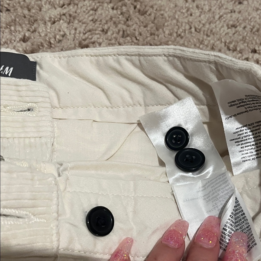 3/$10 H&M Women's White Corduroy Pants - Picture 3 of 6